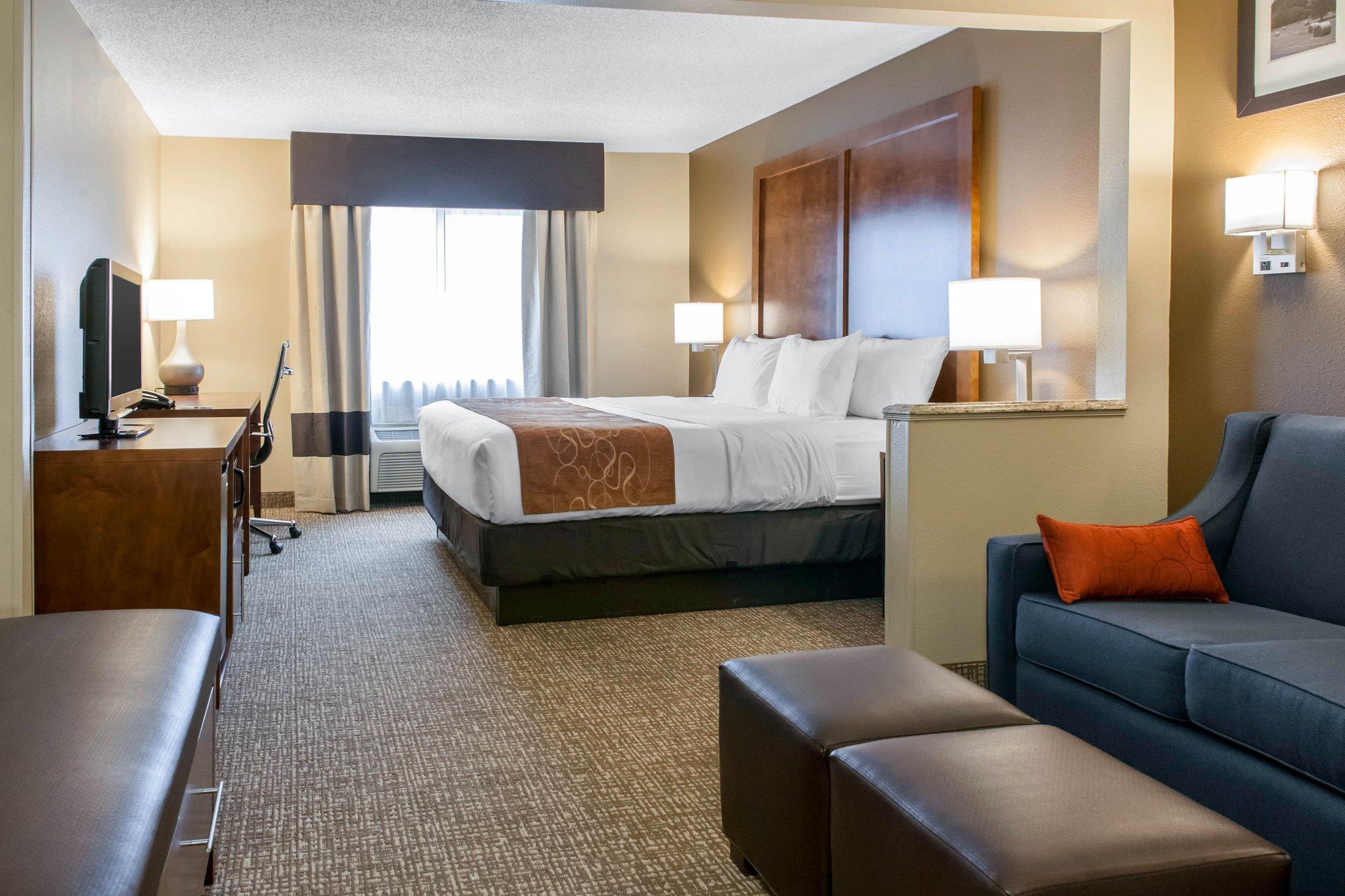Comfort Suites Terre Haute University Area מראה חיצוני תמונה