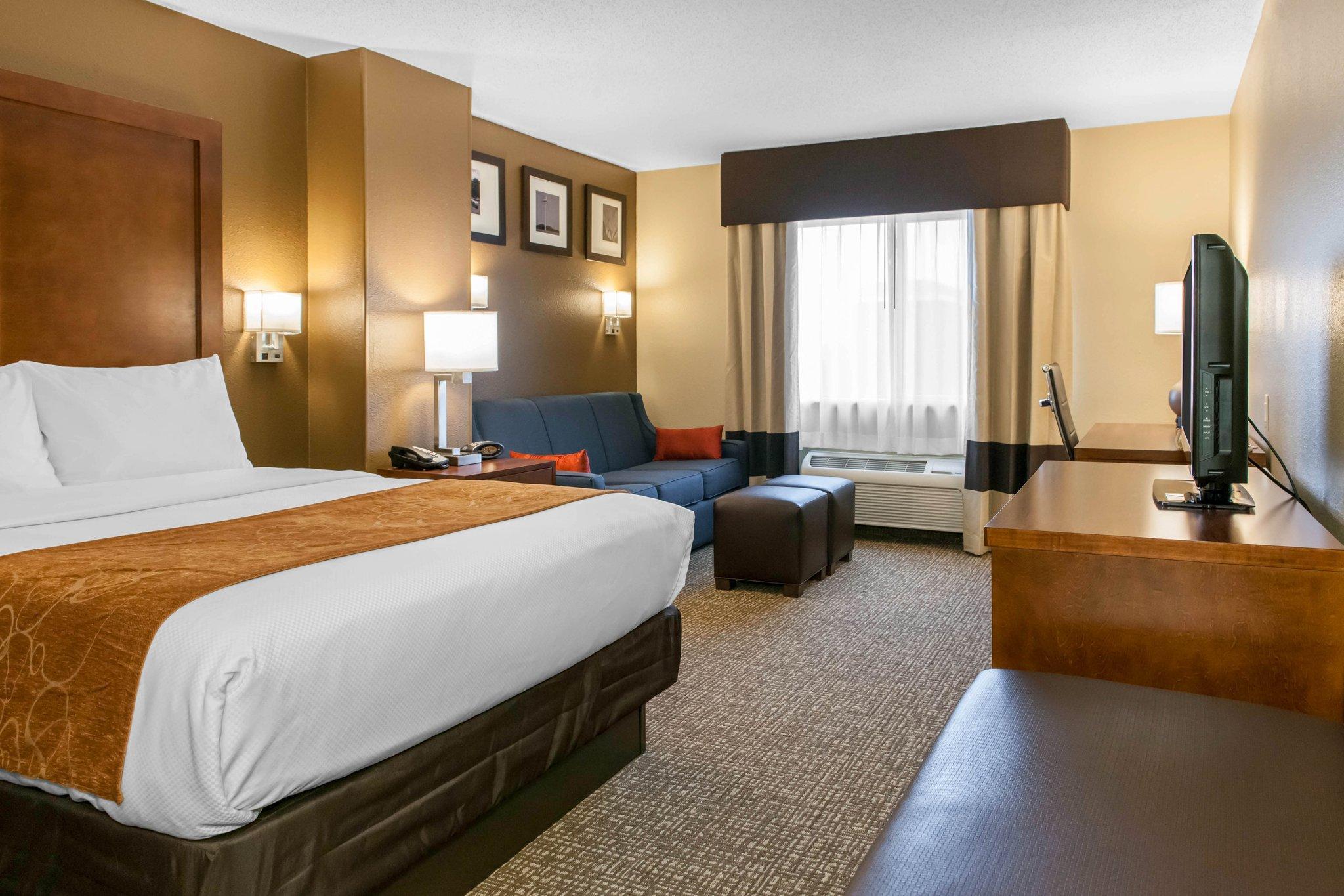 Comfort Suites Terre Haute University Area מראה חיצוני תמונה