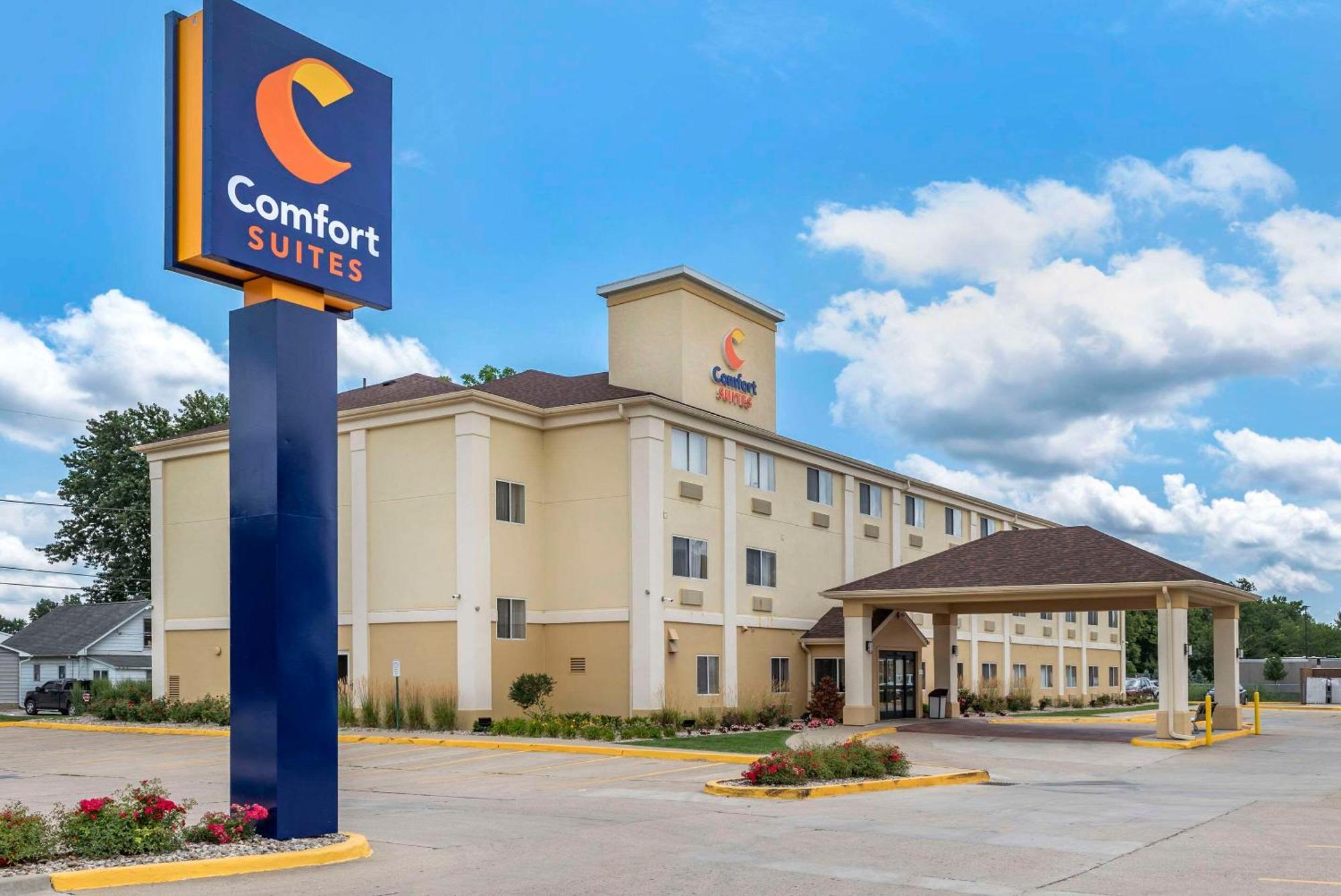 Comfort Suites Terre Haute University Area מראה חיצוני תמונה