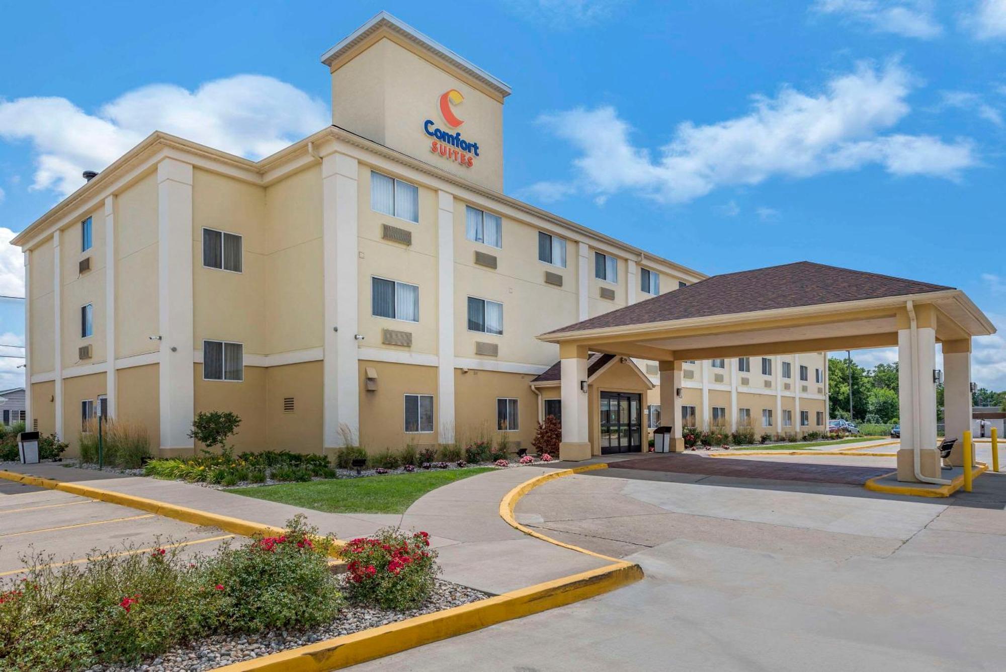 Comfort Suites Terre Haute University Area מראה חיצוני תמונה